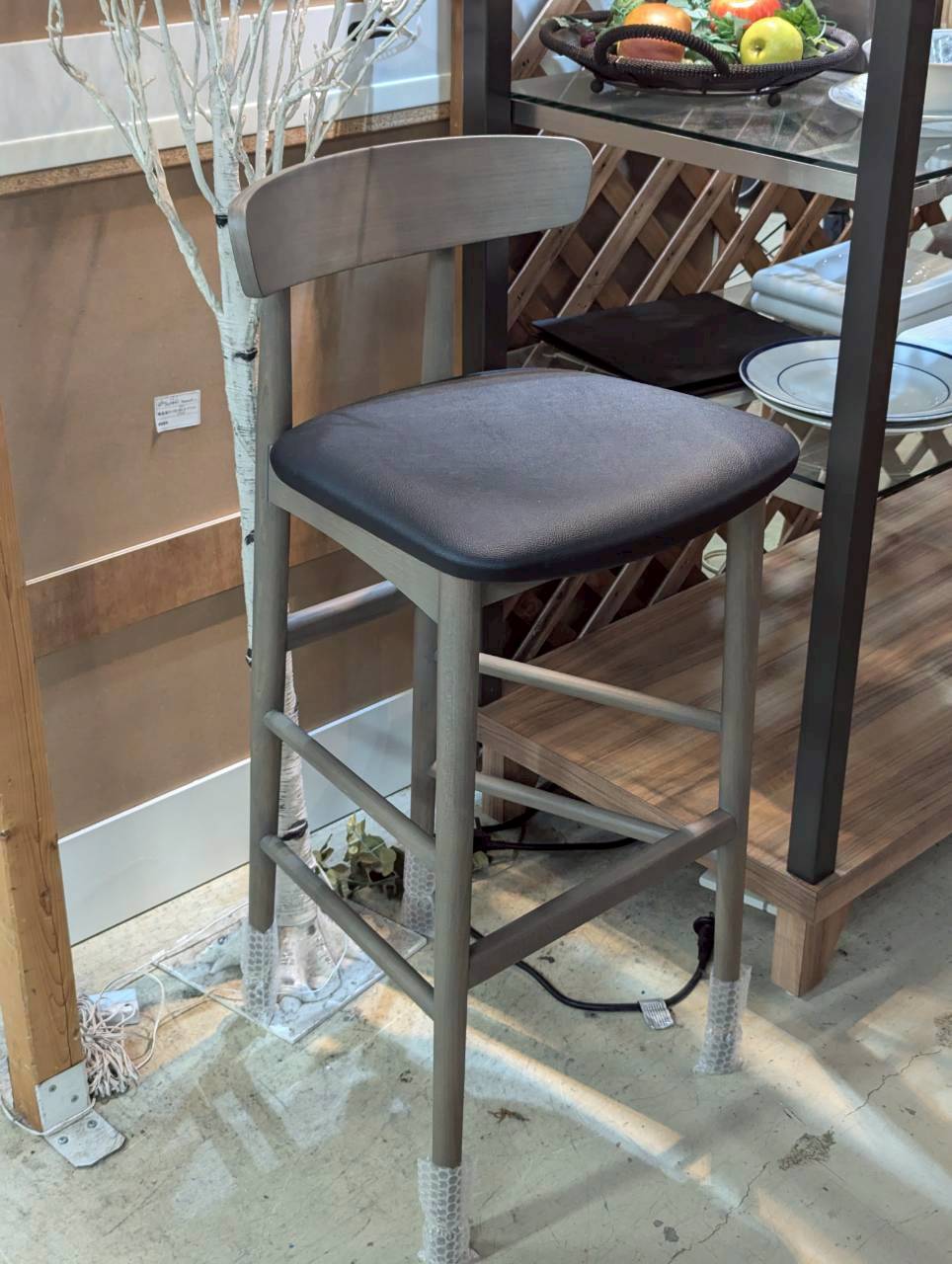 名古屋で家具の買取　リサイクルショップシンプー　未使用　ルースカウンターチェア　CRES　高価買取