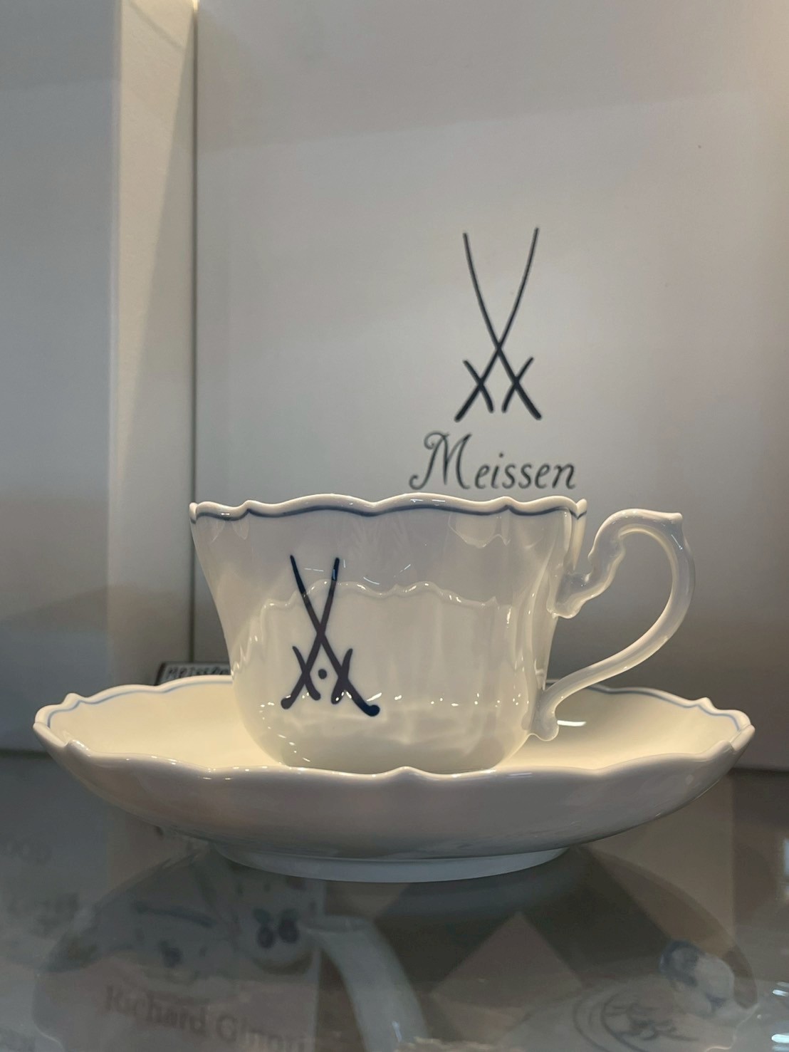 ブランド食器の買取 リサイクルショップシンプー マイセン Meissen カップ&ソーサー 300周年記念