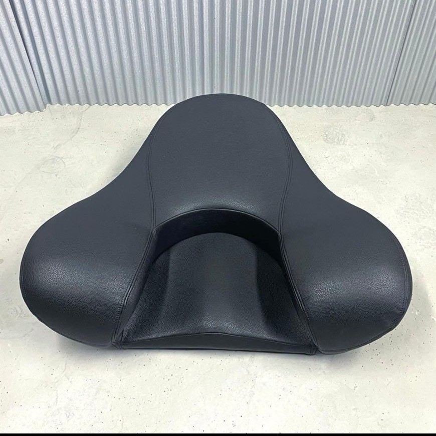 リトリートチェアの買取　リサイクルショップシンプー　愛知県名古屋市　中村区　瞑想チェア　座椅子　ブラック